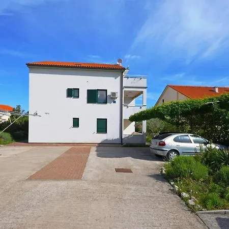 Darko 1 Apartament *